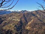 47 Dossena, visibile il ponte tibetano in costruzione